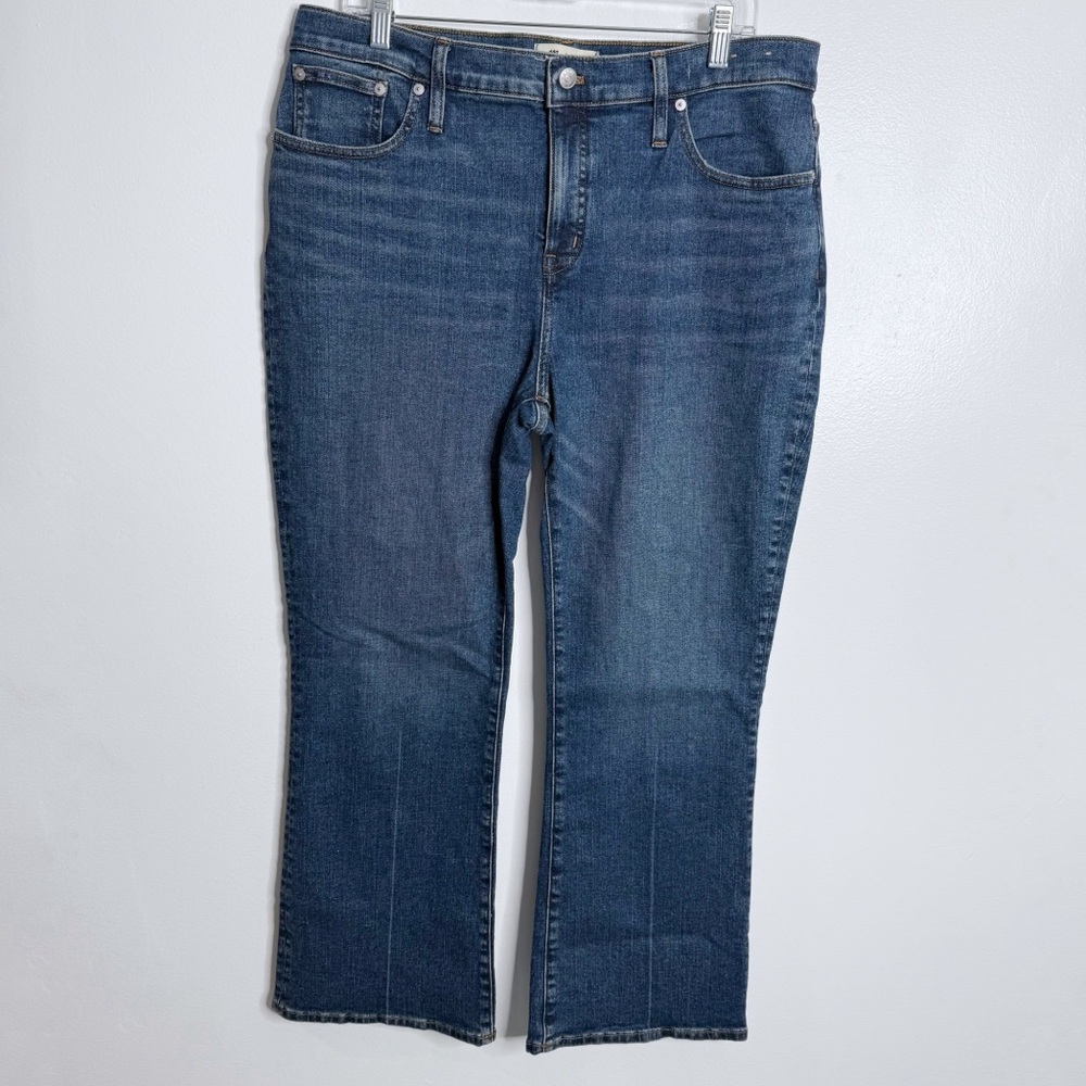 Madewell Kick Out Crop‎ Jeans Arlen Wash NM243 Size 32